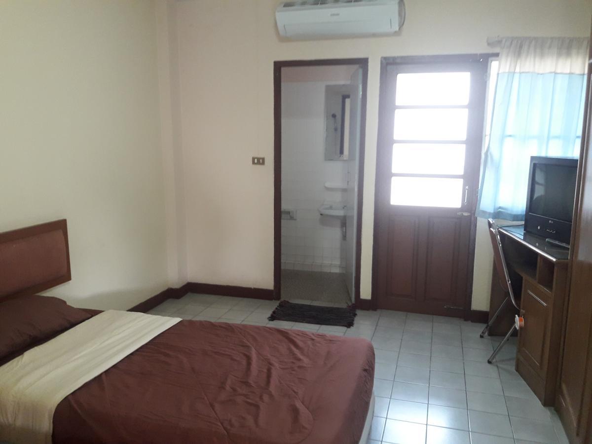 צ'יאנג מאי Inter Inn Hotel מראה חיצוני תמונה