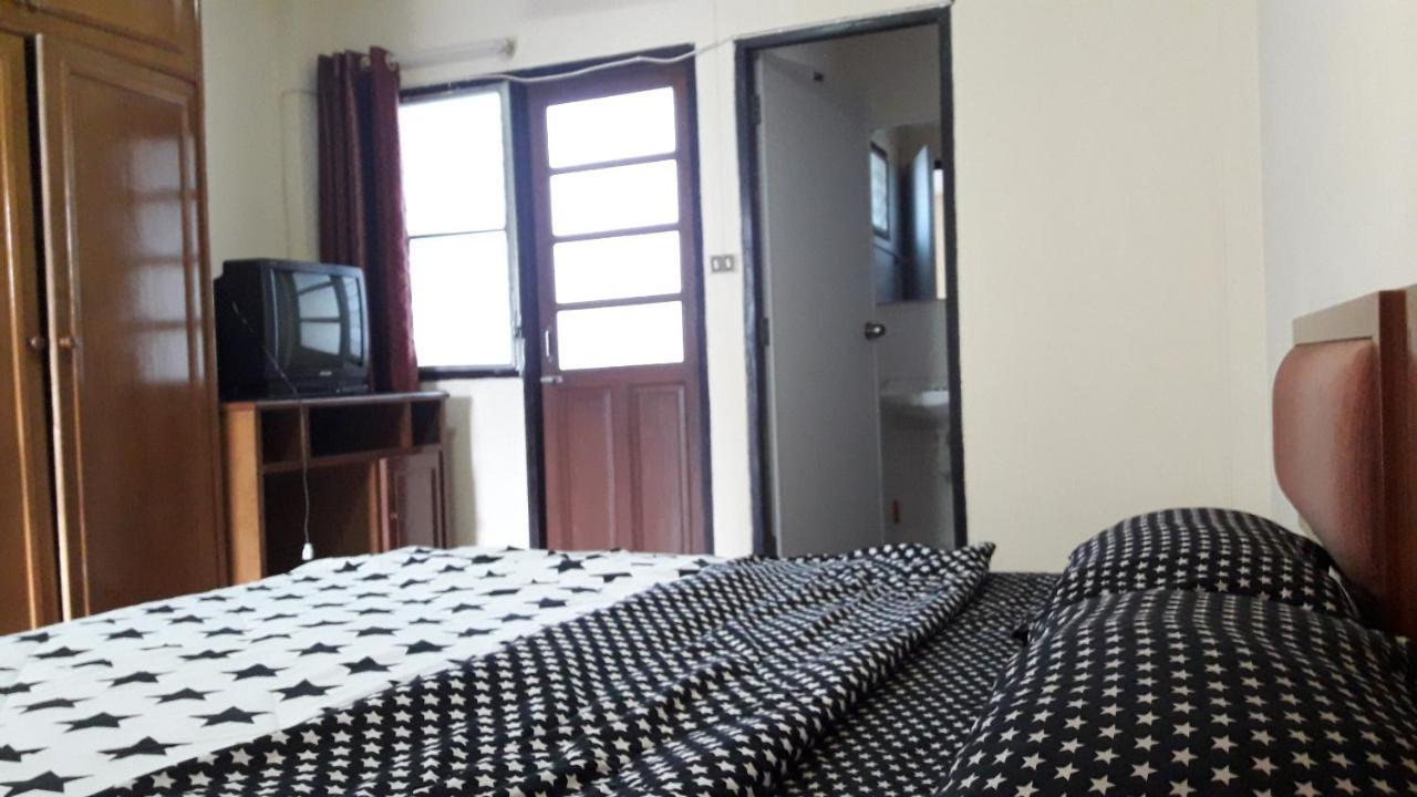 צ'יאנג מאי Inter Inn Hotel מראה חיצוני תמונה