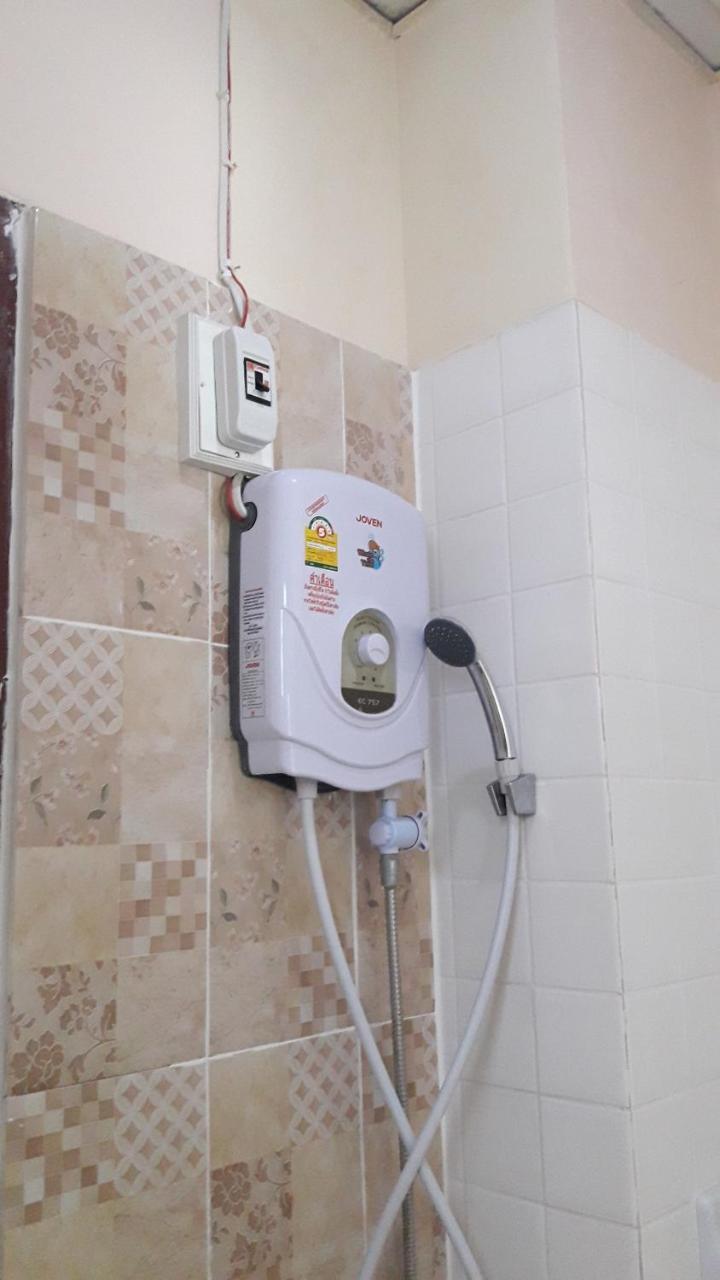 צ'יאנג מאי Inter Inn Hotel מראה חיצוני תמונה